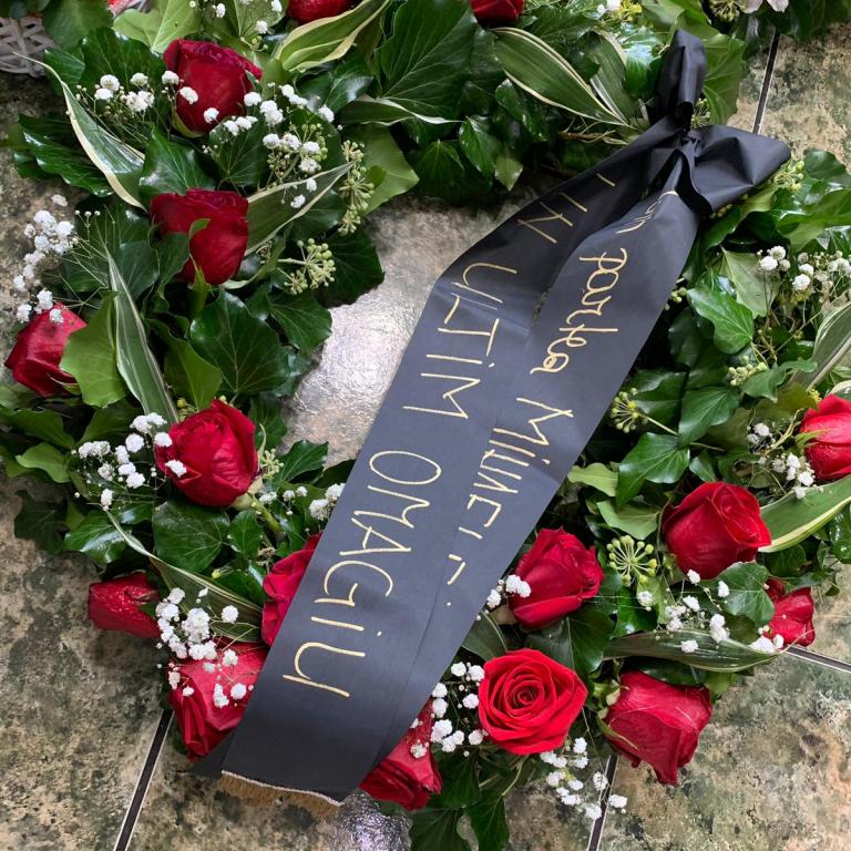 Coroana Funerara Trandafir Rosii Ecuador